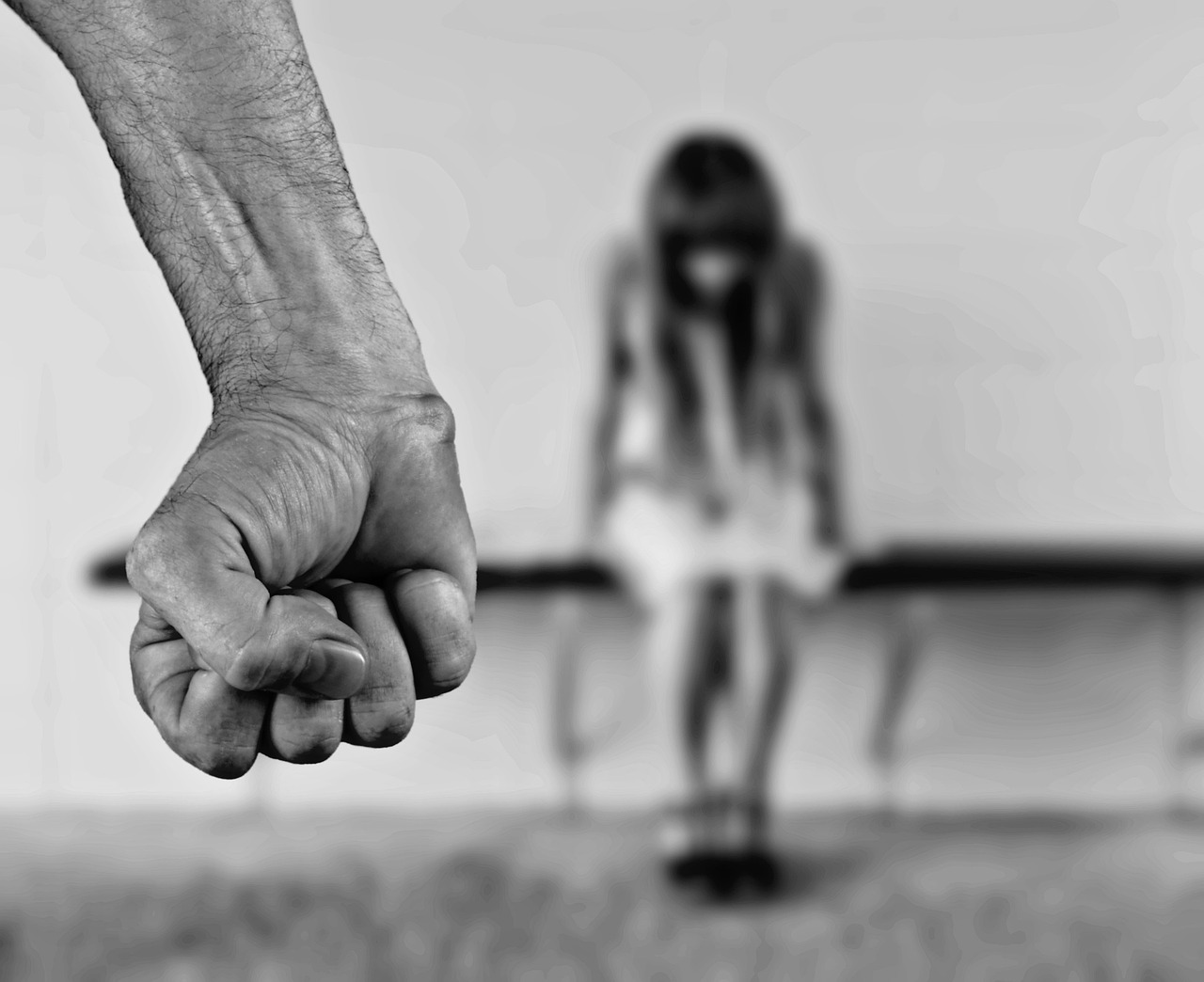 家暴阴影下的女性心理分析