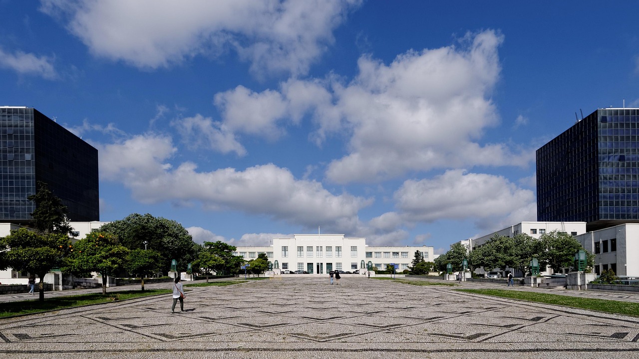 探索香港大学社会科学学院的犯罪学研究